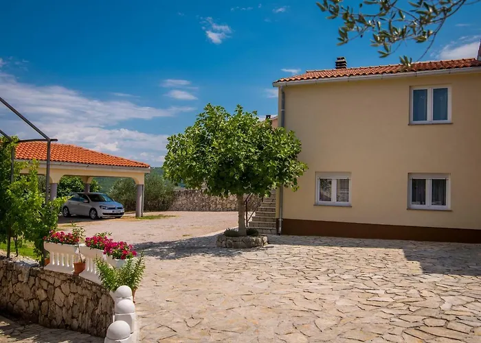 House Rosalia With Seaview And Swimming Pool Prázdninový dům *