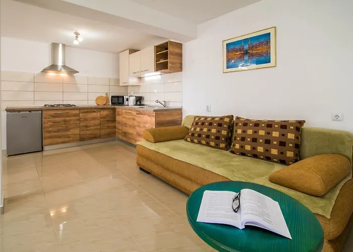 House Rosalia With Seaview And Swimming Pool Nyaraló *