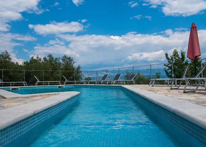 House Rosalia With Seaview And Swimming Pool Nyaraló *